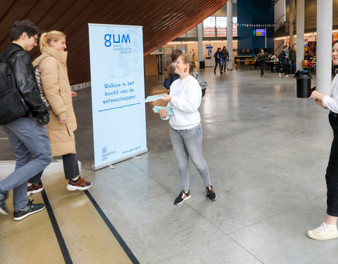 Verspreiding 'leeg boek, met enkel een inleiding' in kader van lancering GUM