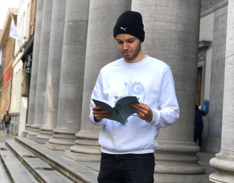 Verspreiding 'leeg boek, met enkel een inleiding' in kader van lancering GUM