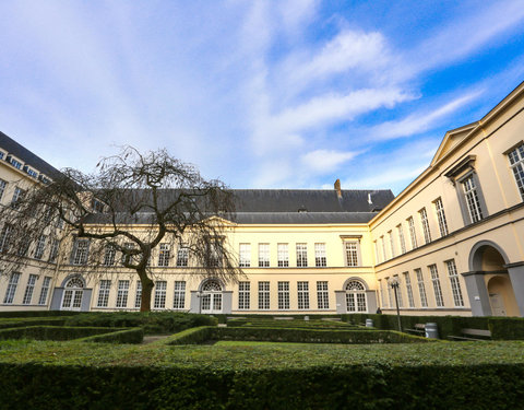 Binnenkoer faculteit Rechtsgeleerdheid