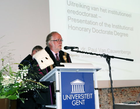 Uitreiking institutioneel eredoctoraat -34924