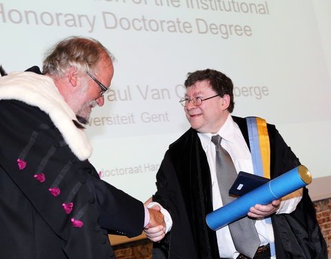 Uitreiking institutioneel eredoctoraat -34931