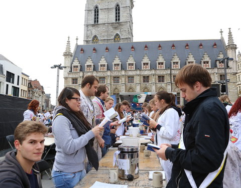 FK Beiaardcantus 2014 op Sint-Baafsplein-45911