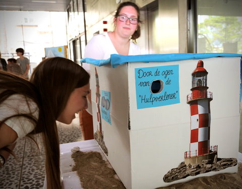 Tentoonstelling (posters en creatieve voorstellingen) door studenten Geneeskunde en Gezondheidswetenschappen-52042