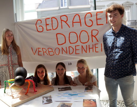 Tentoonstelling (posters en creatieve voorstellingen) door studenten Geneeskunde en Gezondheidswetenschappen-52056