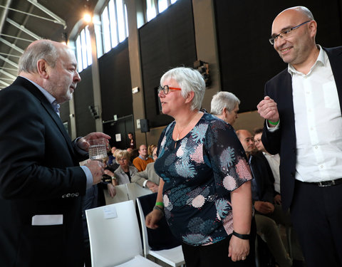Uitreiking institutioneel eredoctoraat